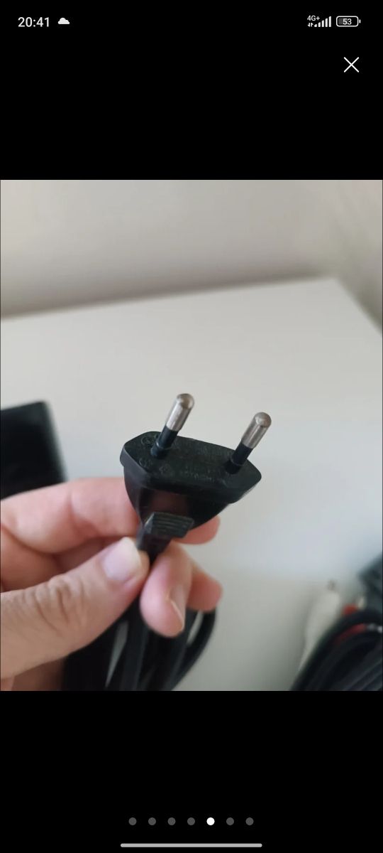 Cargador y cable AV. Nintendo 64