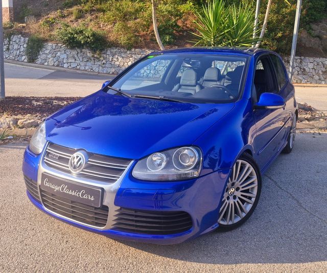 Volkswagen Golf R32 Nacional  