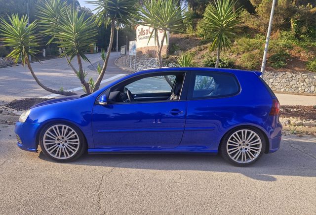 Volkswagen Golf R32 Nacional  