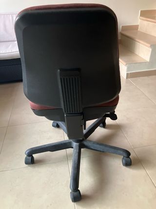 Silla oficina marrón - giratoria