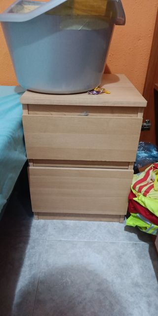 Mesita de noche IKEA - 2 cajones