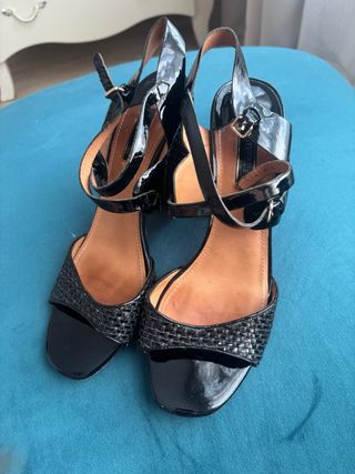 Sandalias Uterqüe negras 39
