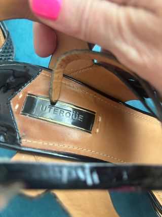 Sandalias Uterqüe negras 39