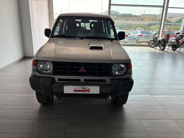 Mitsubishi Montero 2002