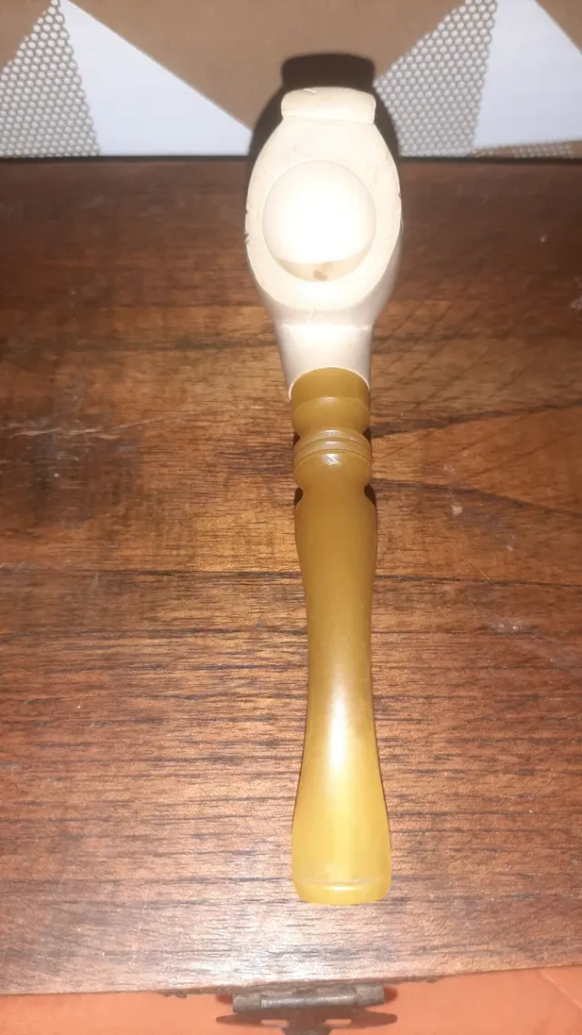 Casco vikingo bronce y otra pieza decoración