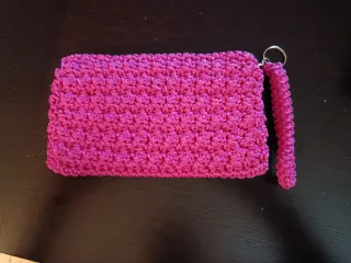 Portafogli- Cartera fucsia  all' uncinetto