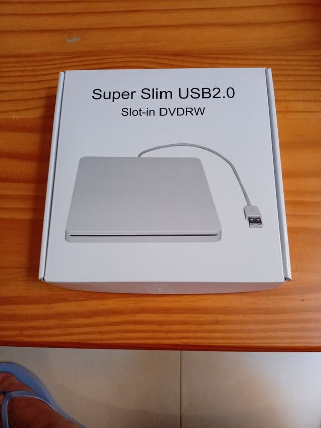 DVD externo USB 2.0 compatível até Windows 7 e 8