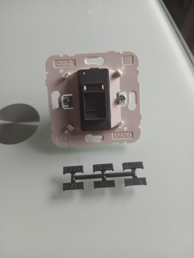 Toma RJ45 Cat.6 Efapel 5J45