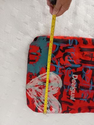Bolso Desigual rojo y negro