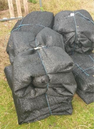 Malla anuncio Carlos