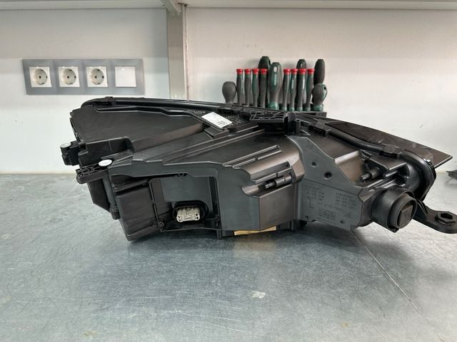 Faro izquierdo Audi A5 S5 2016-2019 original nuevo