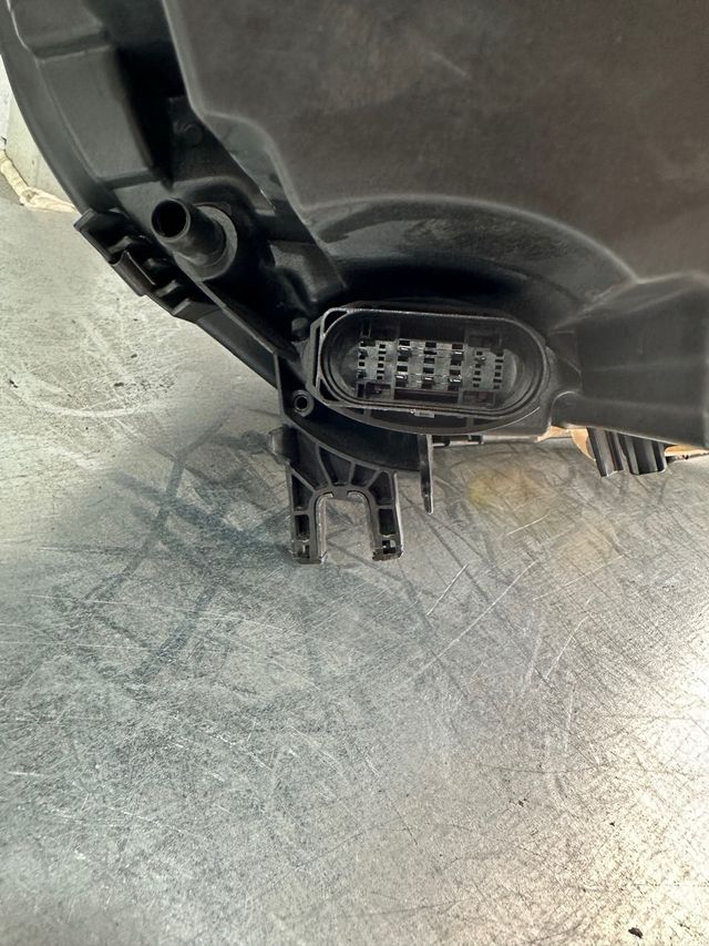 Faro izquierdo Audi A5 S5 2016-2019 original nuevo