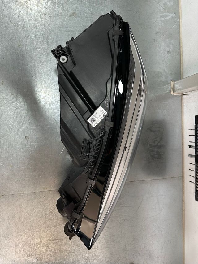 Faro izquierdo Audi A5 S5 2016-2019 original nuevo