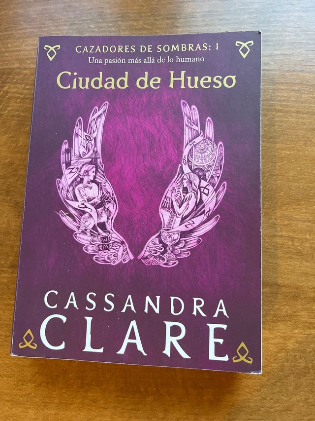 Ciudad de Hueso (nueva presentación): Cazadores...