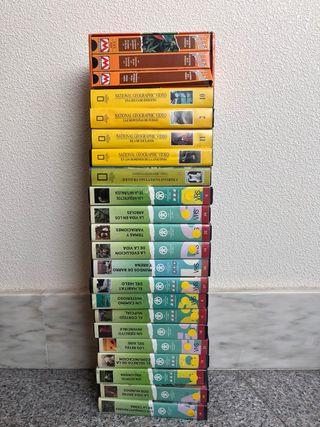 VHS varjados de documentales de naturaleza