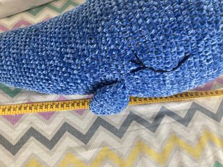 Narval amigurumi de peluche