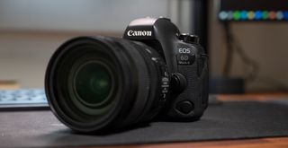Canon EOS 6D Mark II - Cámara réflex