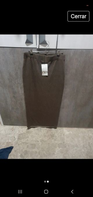 Falda midi Zara marrón - M
Jersey -S