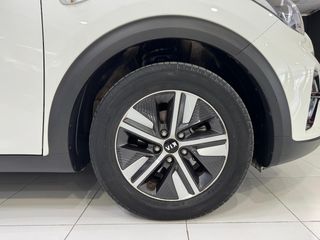 KIA Niro 1.6 GDi HEV Concept 2021