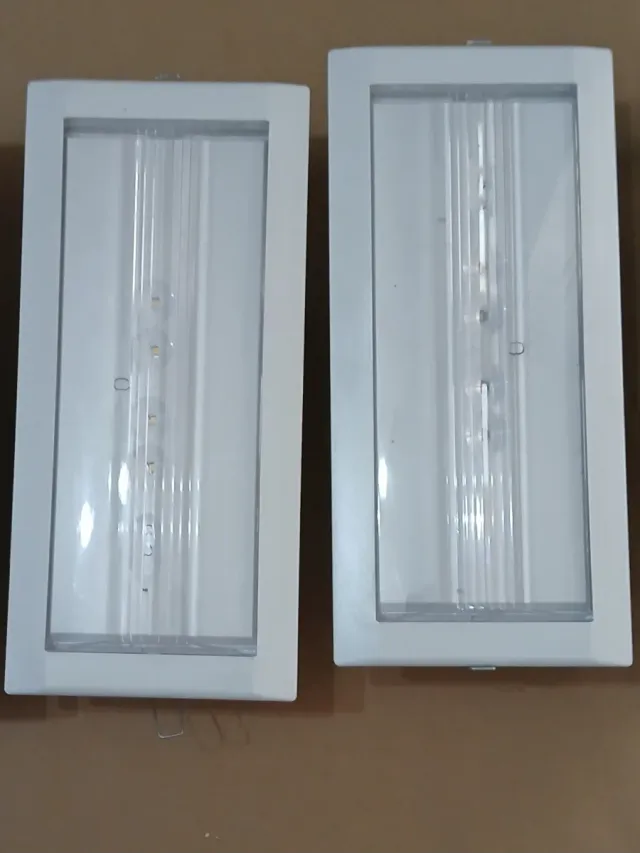 2Luces emergencia LED