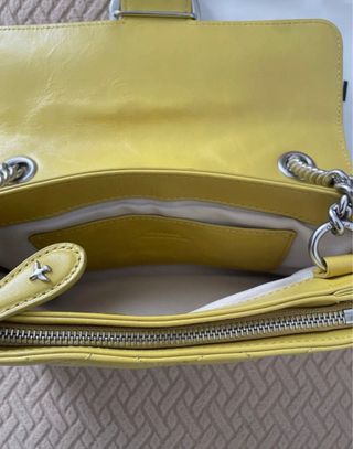 Bolso Pinko amarillo acolchado – Como nuevo – Con