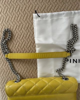 Bolso Pinko amarillo acolchado – Como nuevo – Con