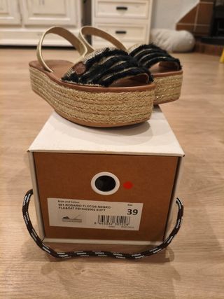 Menorquinas POPA negras doradas 39