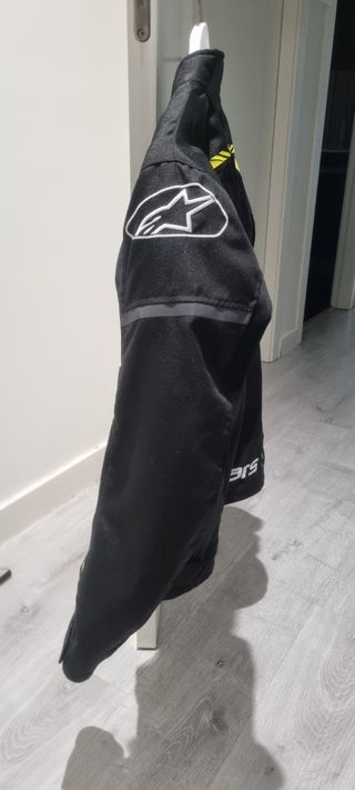Chaqueta Alpinestars negra c/amarillo