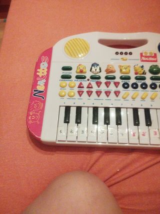 Mini teclado Nenitas musical