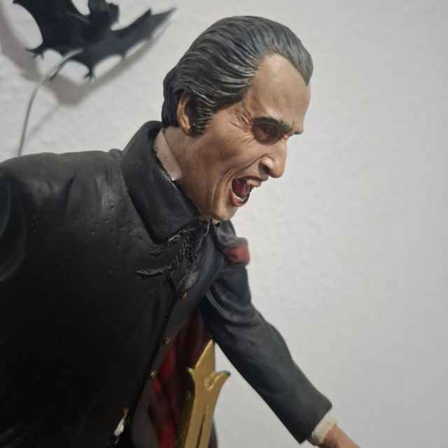 Figura Dracula christopher  Lee: Resina