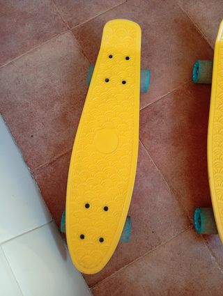2 Monopatines Decathlon Amarillos