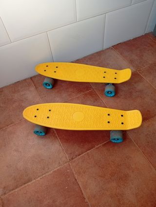 2 Monopatines Decathlon Amarillos