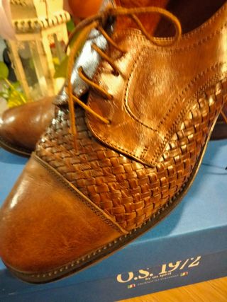 Scarpe U.S. 19/2 Marrone