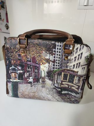 Bolso de mano ilustrado de Parfois