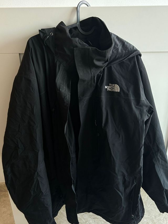 Chaqueta THE NORTH FACE negra