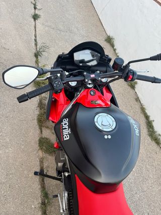 Aprilia Tuono 660 perfectas condiciones