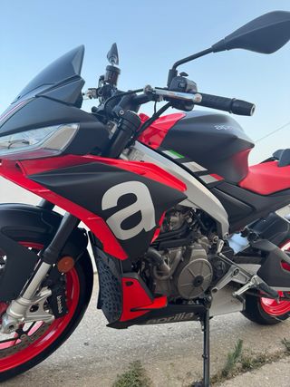 Aprilia Tuono 660 perfectas condiciones