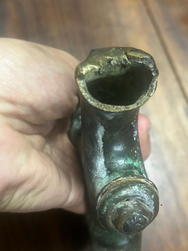 Rubinetto in bronzo antico