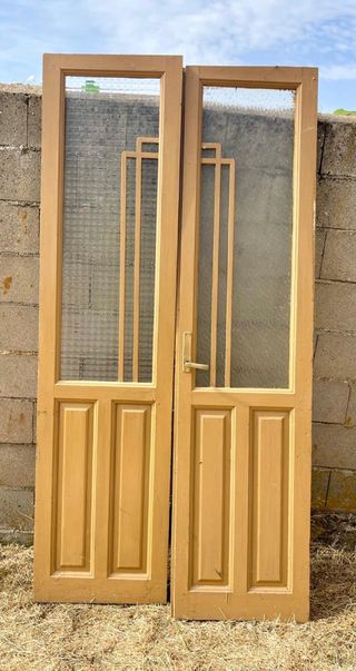 DOS MEDIAS PUERTAS RUSTICAS