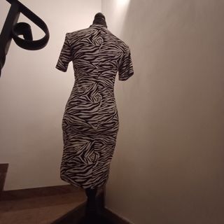Vestido cebra Bershka - Talla L