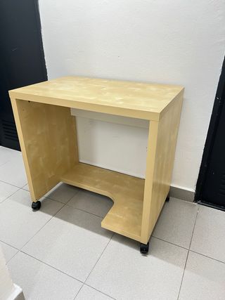 Escritorio madera beige