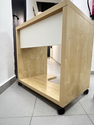 Escritorio madera beige