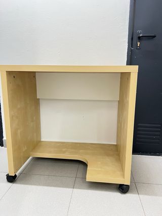 Escritorio madera beige