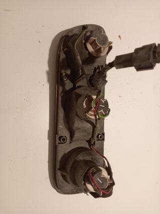 Pilotos traseros Nissan Terrano II