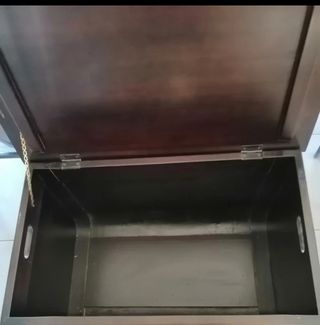 Baúl madera maciza  marrón