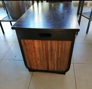 Baúl madera maciza  marrón