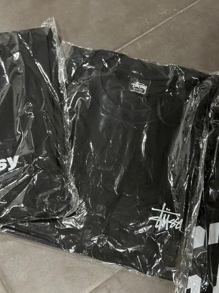 3 Camisetas Stüssy pretas - M