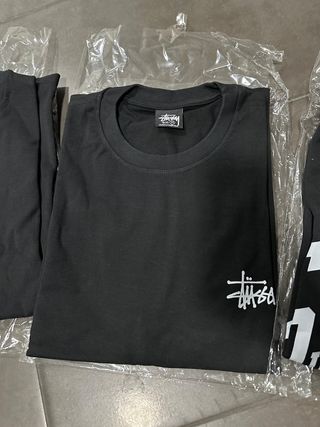 3 Camisetas Stüssy pretas - M