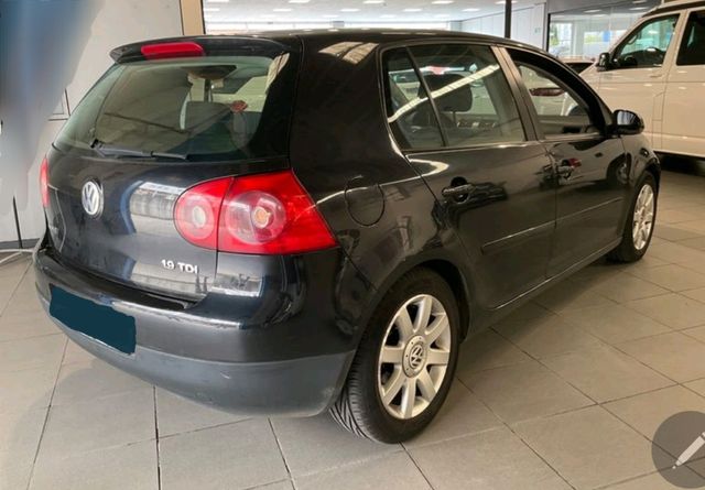 Volkswagen Golf 2005