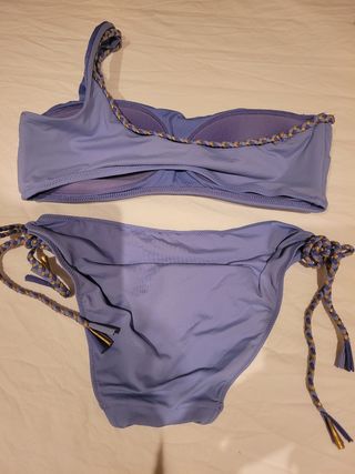 Bikini azul y dorado